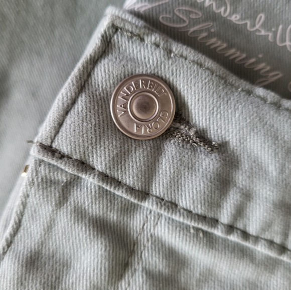 NWT Gloria Vanderbilt Amanda Plus Size Capris - Picture 12 of 12